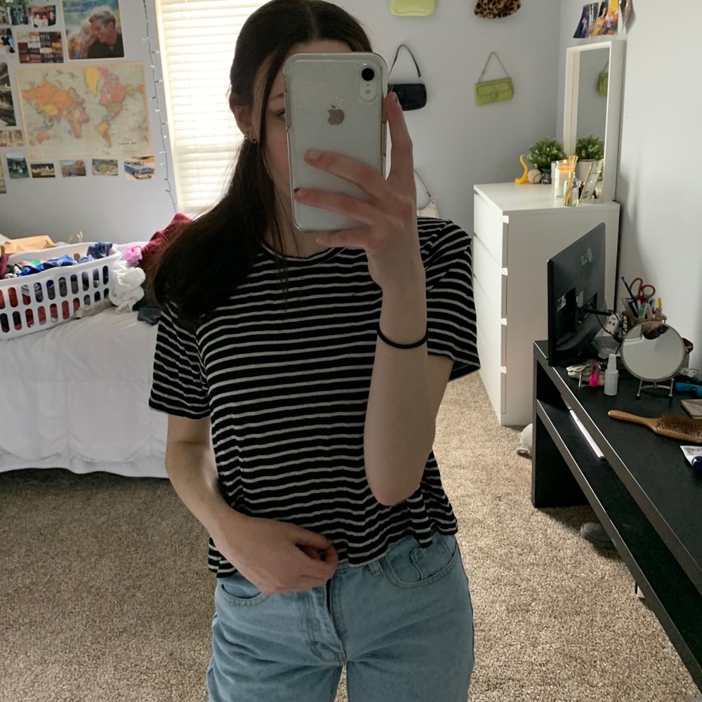 3 FOR $15// Striped soft top